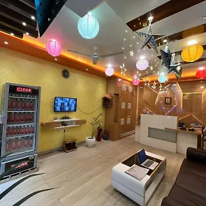  Hotel Prabhat