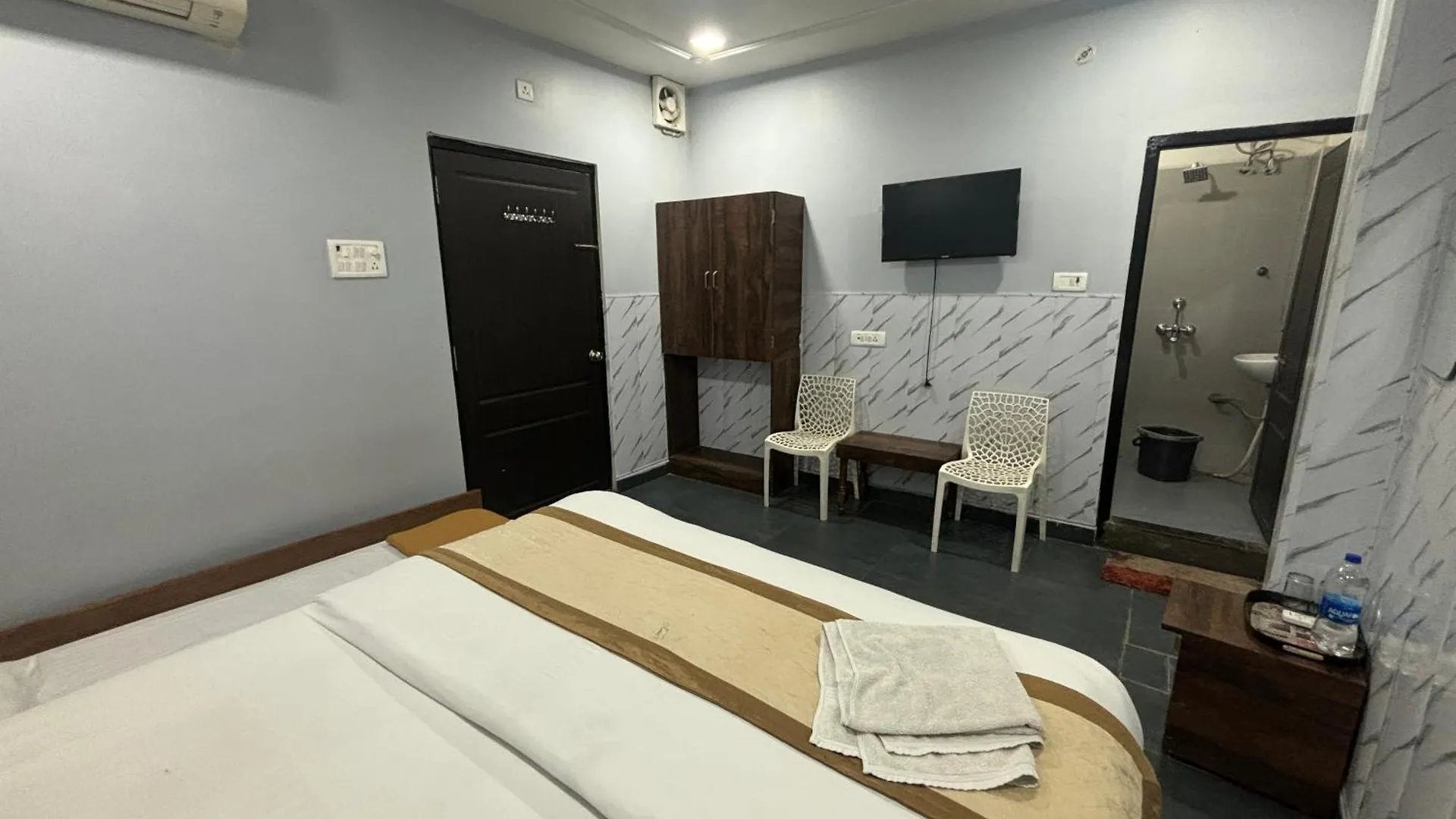 The White House Hotel Varanasi